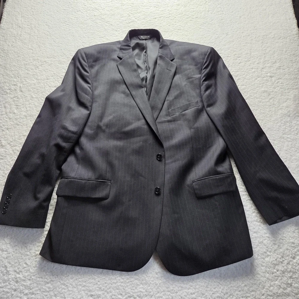 Jos A Bank Suit Jacket Mens 48R Gray Wool Pinstripe Tailored Fit Travelers